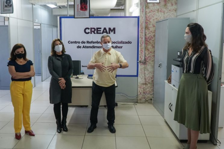 prefeito-visita-novo-centro-de-atendimento-exclusivo-a-mulher-de-itabira