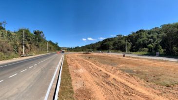transito-e-liberado-no-novo-trevo-do-itabirucu-na-mg-129