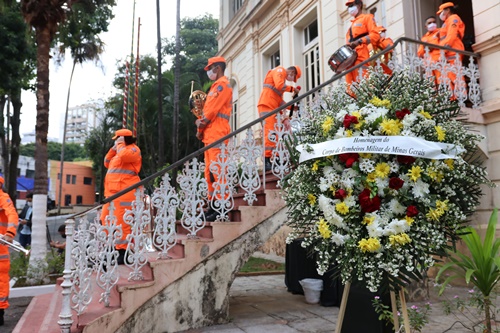 dia-do-bombeiros-e-celebrado-com-ato-simbolico-que-homenageou-as-vitimas-do-coronavirus