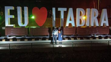 prefeitura-inaugura-monumento-eu-amo-itabira