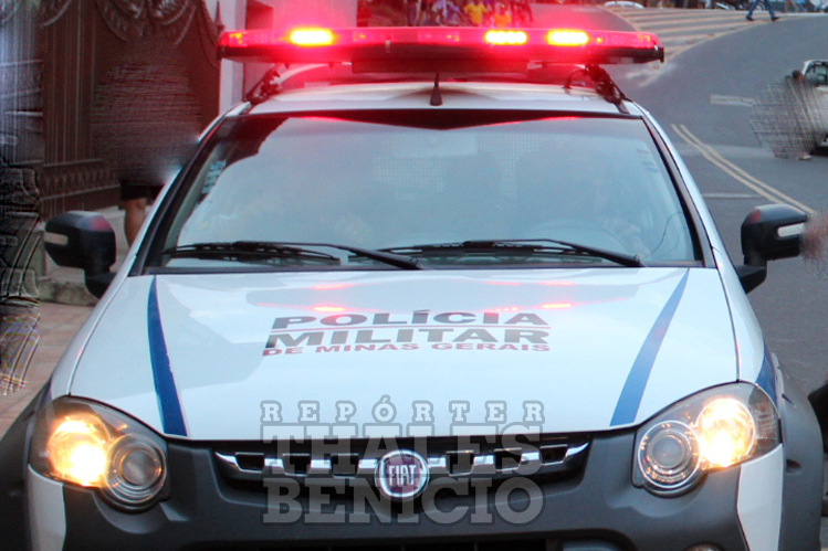 motocicleta-com-placa-de-viatura-da-pm-e-apreendida-no-nova-vista