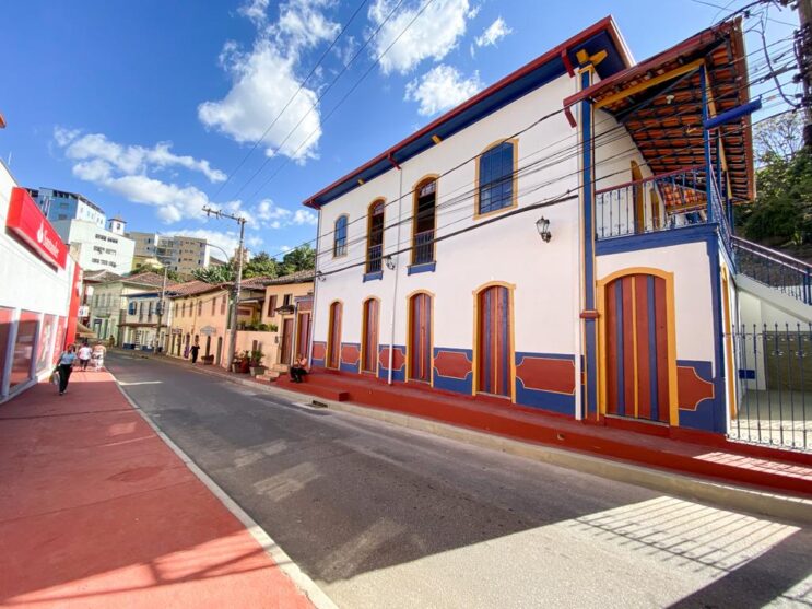 prefeitura-entrega-obras-de-casarao-historico-na-rua-tiradentes
