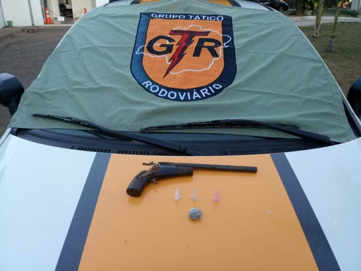 policia-rodoviaria-apreende-garrucha-apos-perseguicao-no-candidopolis