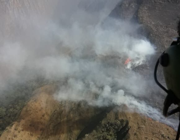 corpo-de-bombeiros-fala-sobre-a-situacao-do-incendio-na-serra-do-canastra