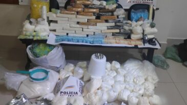 pm-apreende-notas-falsas-e-cerca-de-150-kg-de-cocaina-em-ipatinga