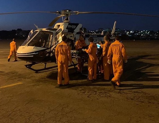 Criança picada por escorpião é levada de helicóptero para BH