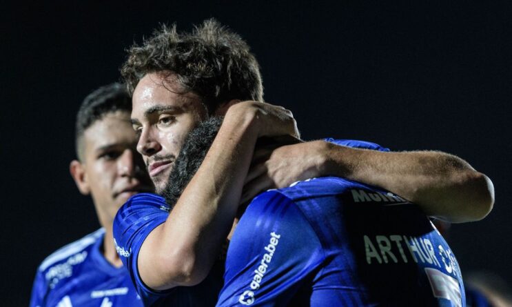 serie-b-felipao-estreia-com-vitoria-no-cruzeiro