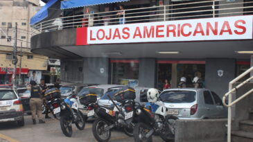 mulher-e-presa-por-tentativa-de-furto-na-lojas-americanas