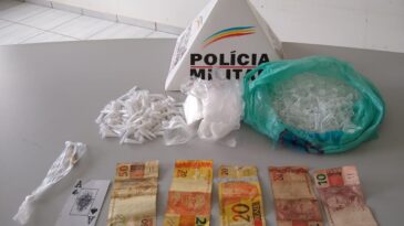 suspeito-de-trafico-e-detido-com-mais-de-100-pinos-de-cocaina-no-fenix