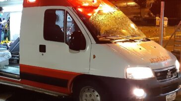 mulher-fica-inconsciente-ao-ser-agredida-com-garrafada-na-cabeca