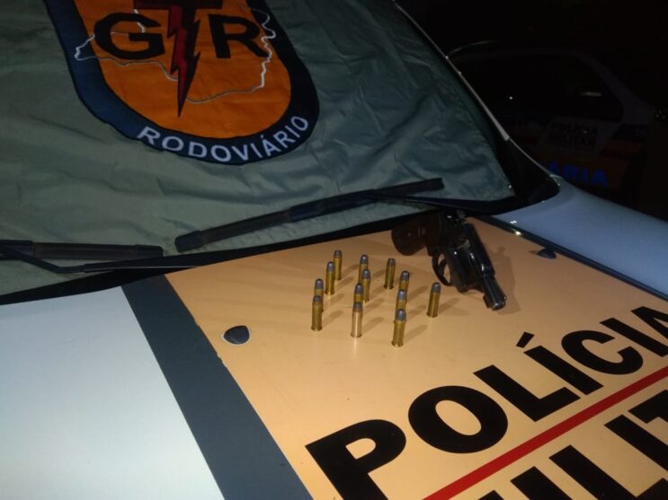 policiais-apreendem-revolver-durante-operacao-impacto-na-mg-434