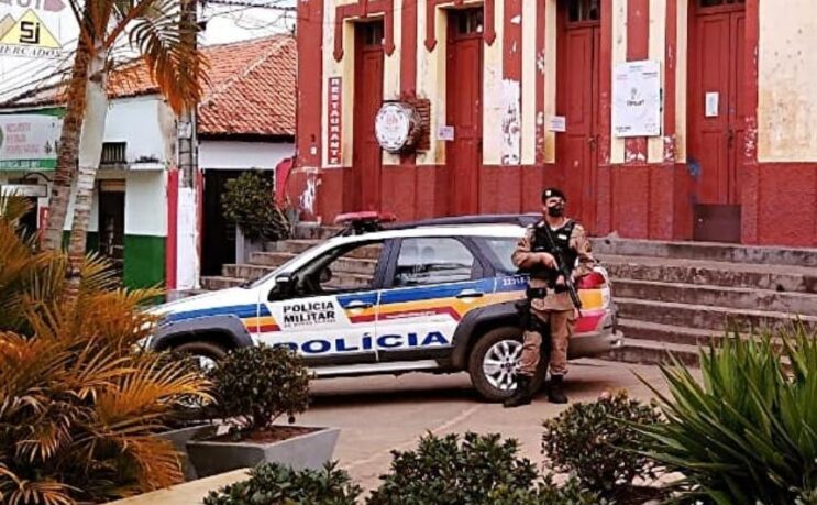 pm-detem-cinco-suspeitos-de-participar-de-homicidio-em-santa-barbara