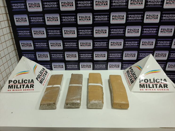 policia-militar-apreende-quatro-barras-de-maconha-em-caratinga