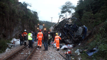 criancas-no-colo-nao-foram-contabilizadas-em-acidente-com-onibus