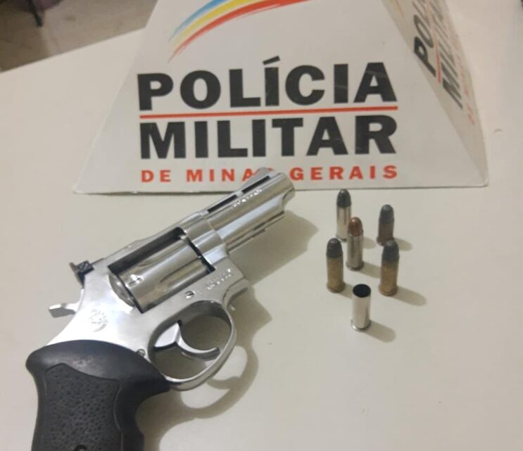 homem-atira-com-revolver-durante-briga-em-um-bar