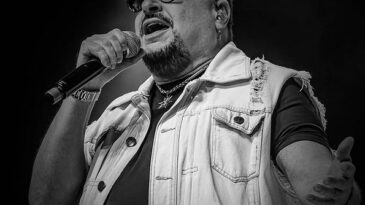 paulinho-vocalista-do-roupa-nova-morre-aos-68-anos-com-covid-19