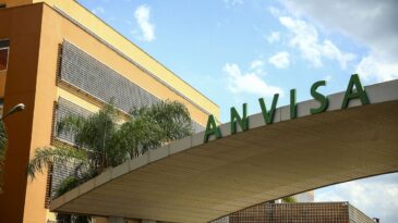 anvisa-reforca-que-nao-recebeu-pedido-de-registro-de-vacina