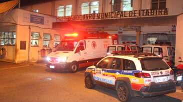 mulher-e-presa-apos-arremessar-agua-fervente-no-companheiro