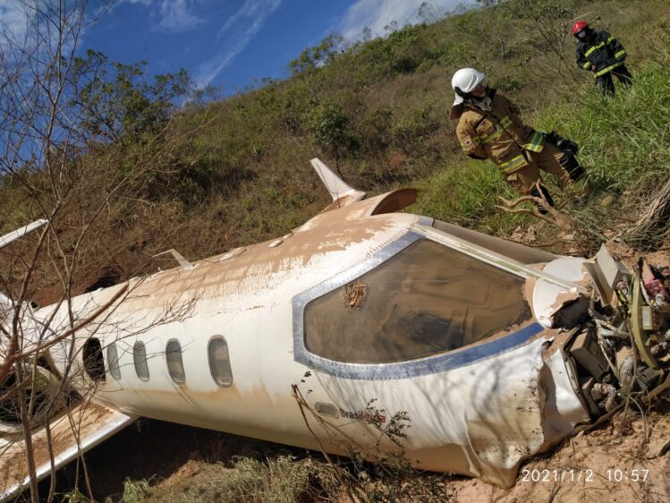 acidente-com-aeronave-mobiliza-bombeiros-em-diamantina