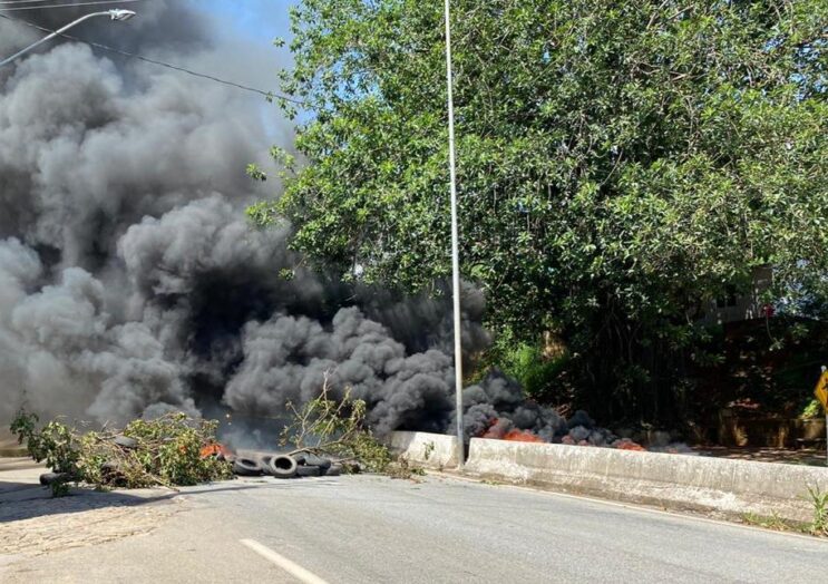 manifestantes-bloqueiam-a-br-381-em-nova-era