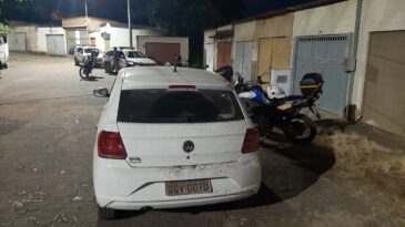 pm-encontra-veiculo-roubado-minutos-apos-o-crime