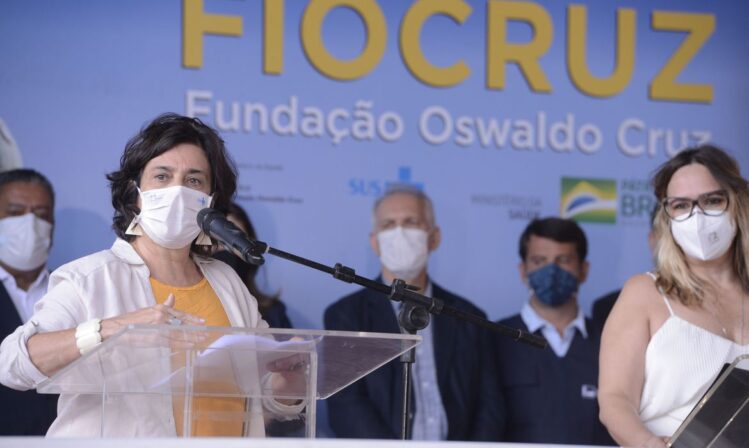 Fiocruz negocia mais 15 milhões de doses de vacina ...