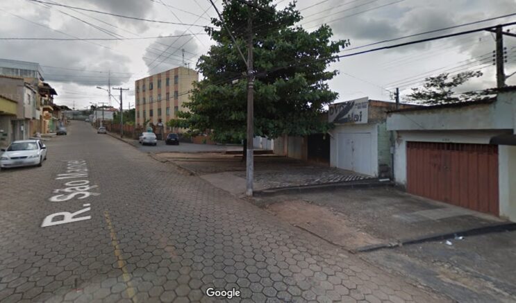 homem-e-detido-furtando-em-garagem-do-juca-batista