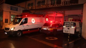 jovem-e-socorrido-com-suspeita-de-fratura-em-acidente-na-av-das-rosas