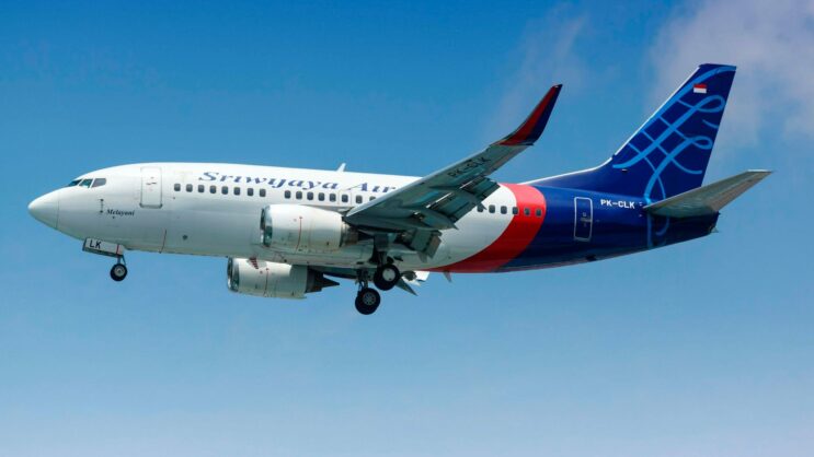 indonesia-confirma-queda-de-aviao-no-mar-e-fazem-operacao-de-busca