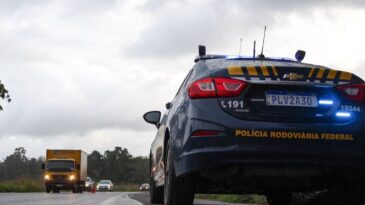 ameaca-de-greve-de-caminhoneiros-nao-prejudica-transito-em-rodovias