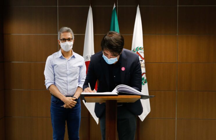 zema-empossa-fabio-baccheretti-novo-secretario-de-estado-de-saude