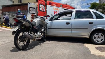 motociclista-fica-ferido-em-colisao-com-carro-no-centro