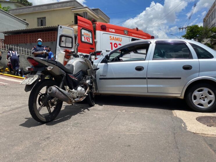 motociclista-fica-ferido-em-colisao-com-carro-no-centro