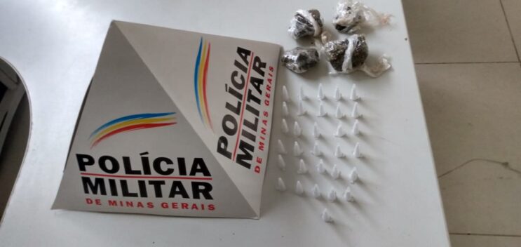 pm-apreende-pinos-de-cocaina-em-residencia-de-adolescente