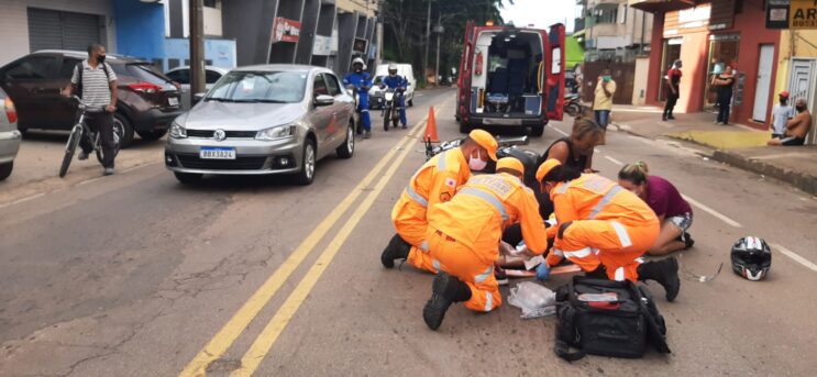 mulher-fratura-a-perna-em-acidente-na-avenida-rio-doce