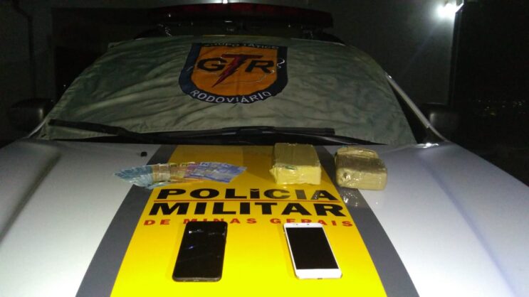policia-rodoviaria-apreende-crack-e-recupera-veiculo-roubado