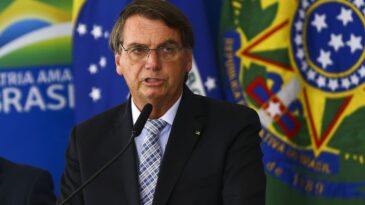 bolsonaro-sanciona-mp-que-facilita-compra-de-vacinas