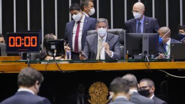 camara-conclui-votacao-e-auxilio-pode-ser-pago-logo