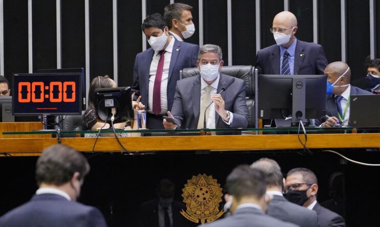camara-conclui-votacao-e-auxilio-pode-ser-pago-logo