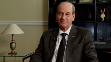 fernando-azevedo-anuncia-que-vai-deixar-o-ministerio-da-defesa