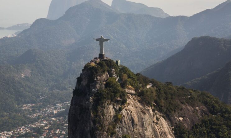 visita-ao-cristo-redentor-esta-liberada-ao-publico