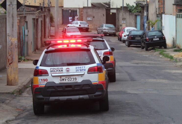 residencia-e-alvo-de-tiros-no-monsenhor-jose-lopes