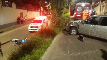 motociclista-fica-ferido-em-colisao-com-carro-na-avenida-das-rosas