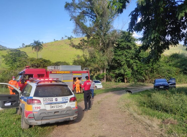 corpo-enrolado-em-lencol-e-encontrado-no-rio-em-sao-goncalo