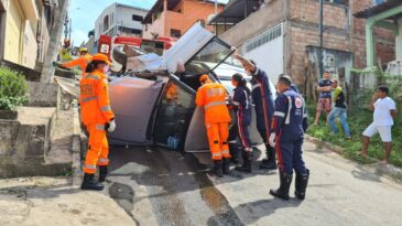 mulher-fica-ferida-em-acidente-no-bairro-gabiroba