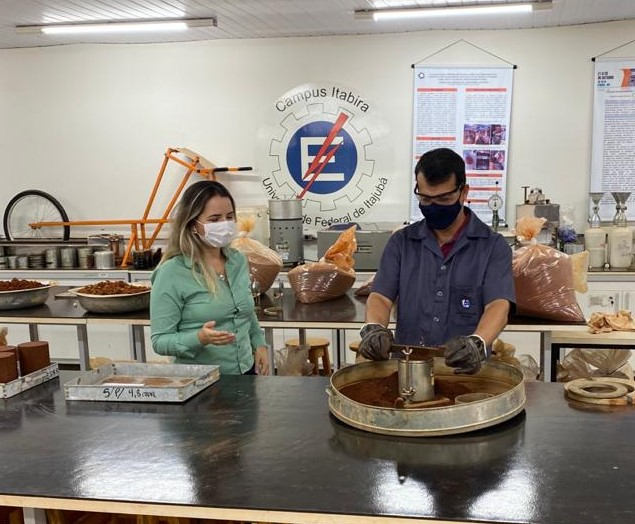 vale-lanca-infraestrutura-viaria-com-doacao-de-areia-da-mineracao-de-ferro