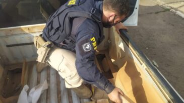 prf-apreende-15-kg-de-pasta-base-de-cocaina-em-sabara