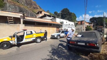veiculos-abandonados-nas-vias-publicas-sao-notificados-pela-transita