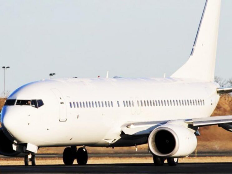 aviao-com-brasileiros-deportados-do-eua-pousa-hoje-em-bh