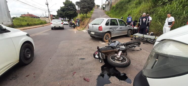 motociclista-e-socorrido-apos-acidente-no-bairro-machado